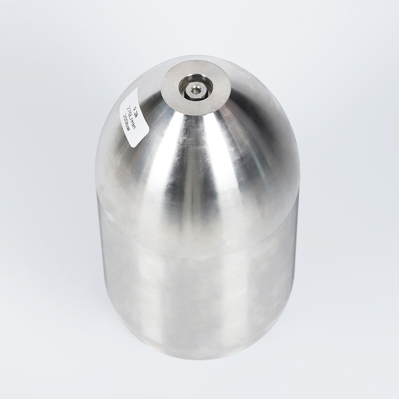 下水吸引トラックの高圧ノズル